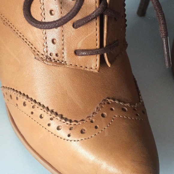 Fergie size 8 high heel shoes - Picture 13 of 15